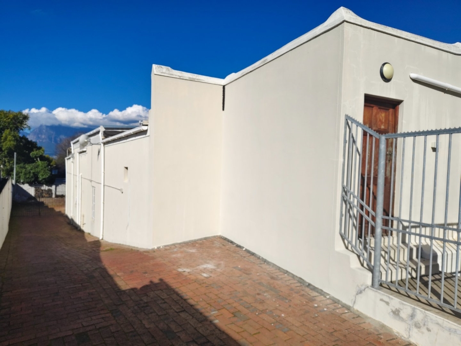 Commercial Property for Sale in Hoog En Droog Western Cape